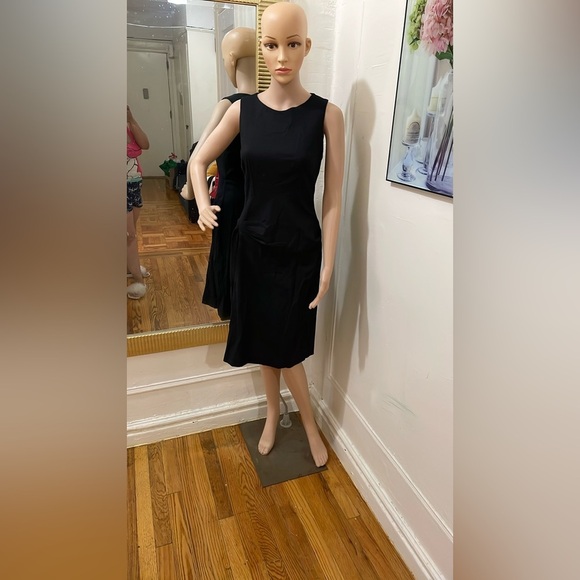 Kimschalk.com elegant Black Sleeveless Dress - Picture 1 of 11